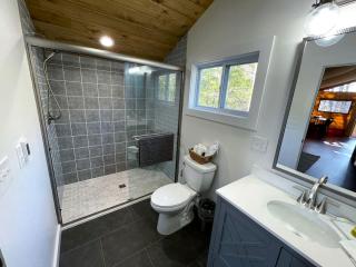 Luxury Safari Tent Near Great Smoky Mountains, Tennessee - 2