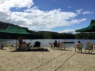 Cozy Log Cabin Rental near Lake George in Chestertown, New York - 6