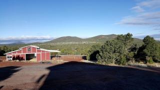 Charming Two-Story Ranch with an Outdoor Lounge in Williams, Arizona - 4