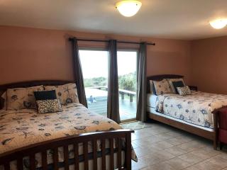 Luxury Oceanfront Vacation Rental with Hot Tub near Nye Beach, Newport, Oregon - 5