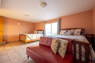 Luxury Oceanfront Vacation Rental with Hot Tub near Nye Beach, Newport, Oregon - 3