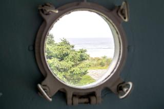 Luxury Oceanfront Vacation Rental with Hot Tub near Nye Beach, Newport, Oregon - 2