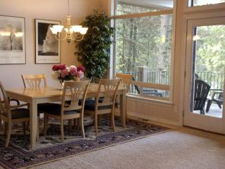 Secluded and Spacious Family Cabin Rental on Hayden Lake, Idaho - 7