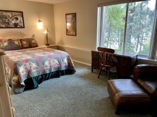 Secluded and Spacious Family Cabin Rental on Hayden Lake, Idaho - 2