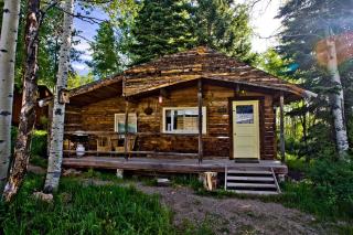 Secluded Cabin Rental with Mountain Views in Clark, Northern Colorado - 5