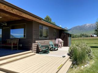 Romantic and Rural Cabin Rental Close to Yellowstone River near Bozeman, Montana - 6
