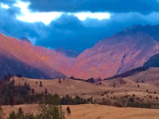 Romantic and Rural Cabin Rental Close to Yellowstone River near Bozeman, Montana - 2