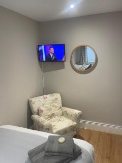 Flat in Maerdy - 3