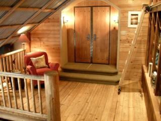 Immaculate Cabin Rental with a Hot Tub next to Lake Pend Oreille in Bonner County, Idaho - Broten - 3