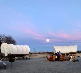 Perfect Glamping Vacations in this Rustic Conestoga Covered Wagon Rental in Oklahoma - 7