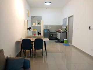 Amber Cove Two Bedroom City View - 9