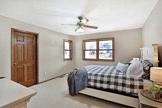 Lakefront Cottage Fully Equipped with Excellent Location in Saint Croix Falls, Wisconsin - 7