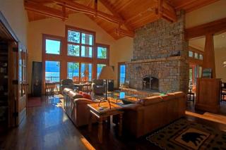 Lakeside Vacation Rental with Stunning Views and Spacious Interior on Flathead Lake, Montana - 9