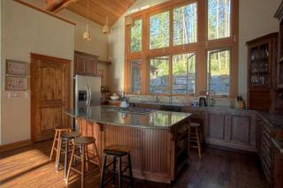 Lakeside Vacation Rental with Stunning Views and Spacious Interior on Flathead Lake, Montana - 8