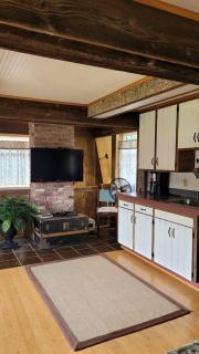 Unique Vacation Cottage in the Cascade Mountains near Oregon State University - 5