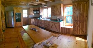Stunning Log Cabin Rental with Breathtaking Views in Tygh Valley, Oregon - 9