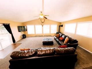 Private Family-Friendly Lodge Perfect for Reunions near Rexburg, Idaho - 9