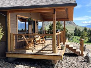 Charming Cabin with Mountain Views Near Madison River in Ennis, Montana - 4