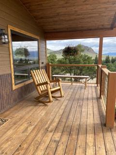 Charming Cabin with Mountain Views Near Madison River in Ennis, Montana - 1