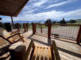 Charming Cabin with Mountain Views Near Madison River in Ennis, Montana - 3
