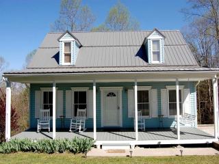 Beautiful Secluded Cottage in the Woods near the Red River Gorge in Kentucky - 0