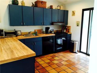 Beautifully Secluded Vacation Rental Close to the Beach in Truro, Massachusetts - 8