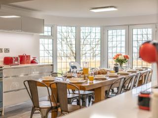 6 Bed in Westward Ho 47214 - 1