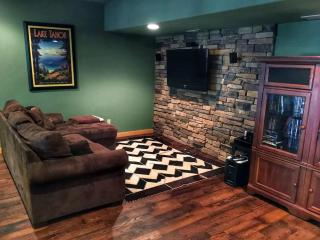 Family-Friendly Log Cabin Rental in California's Gold Country near Sacramento - 1