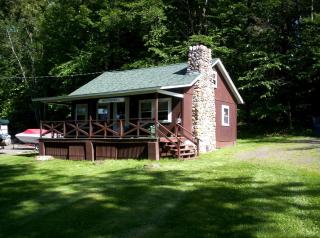 Quaint Lakefront Cabin Rental in Harveys Lake near Wilkes-Barre, Pennsylvania - 4