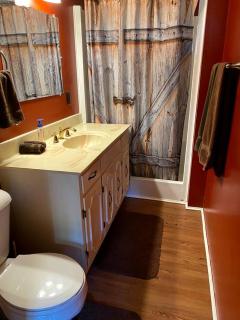 Cozy Cabin Rental and Cowboy Experience at a Tennessee Dude Ranch - 1
