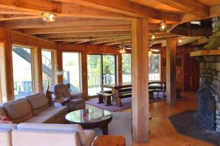 Upscale Rustic Cabin Surrounded by Spacious Pennsylvania Countryside near Pine Creek Gorge - 9