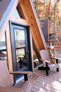 Lovely Rural Cabin Nestled Among Nature in Ohio - 9