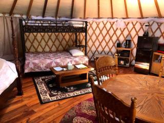 Superb Yurt Rental near George Washington National Forest in Luray, Virginia - 6