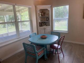 Wonderful Riverside Retreat in Wimberley, Texas, for Glorious Glamping Getaways - 3