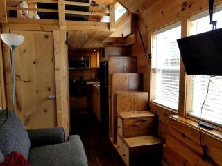Gorgeous Georgia Tiny Home for a Couples Retreat - 8