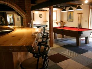 Enormous Cabin Rental with a Game Room near Three Ski Resorts in North Conway, New Hampshire - 7