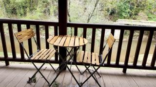Serene Riverside Cabin Oasis Near New River, Virginia - Galax - 1