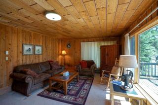 Charming Riverside Cabin with Deck Overlooking Madison River near Three Dollar Bridge in McAllister, Montana - 7