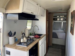 Pet-Friendly Airstream Adventure in Colorado, Perfect Glamping Escapes in Grand Junction - 1