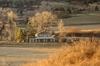 Gorgeous Ranch Stay Accommodation with Amazing Views in Livermore, Colorado - 2