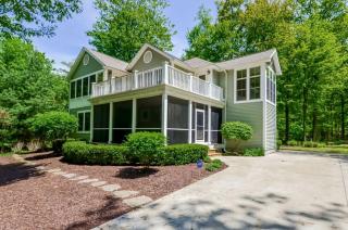 Stunning Beach Villa with a Private Hot Tub near the Lake in Saugatuck, Michigan - 0