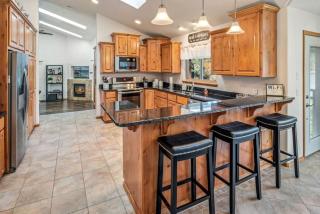 Luxurious, Riverfront Cabin with Panoramic Views of the Spokane River, in Post Falls, Idaho - 8