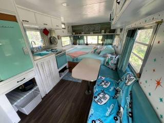 Marble Falls Retro Caravan Glamping: Your Vintage Getaway Awaits - 8