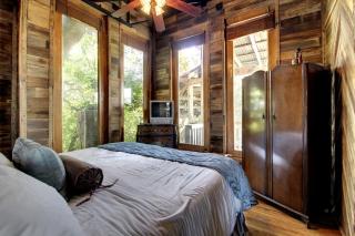 Impressive Tree House near the Guadalupe River in New Braunfels, Texas - 2