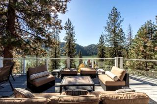 Enchanting Vacation Rentals with Breathtaking Lake Views near Lake Fernan in Idaho - 2