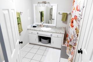 Kid and Pet-Friendly Lake Glamping in Tupelo, Mississippi - 7