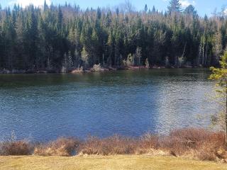 Cabin for Couples, Perfect for a Romantic Getaway in New Hampshire - 1