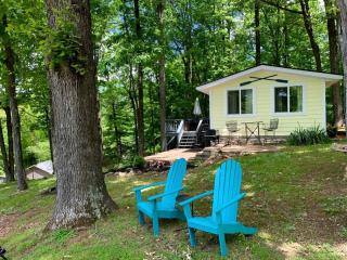Charming Cottage with Fire Pit and Barbecue in Cadiz, Kentucky - 0