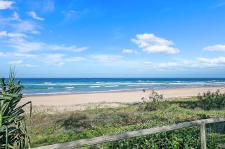 Above the Waves - Coastal Living with Spa at Mantra - 3