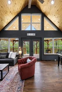 Fantastic Secluded Wooden Cabin with All Commodities in Nashoba, Oklahoma - 4